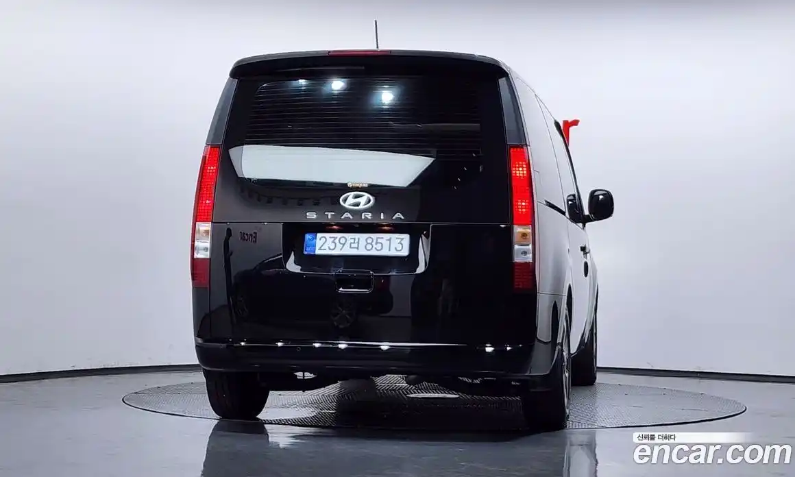Hyundai Staria 2025 2.2 автомат (гидро), фото 4
