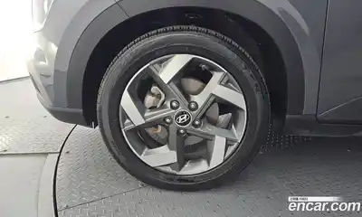 Hyundai Venue 2023 1.6 автомат (гидро), миниатюра 5