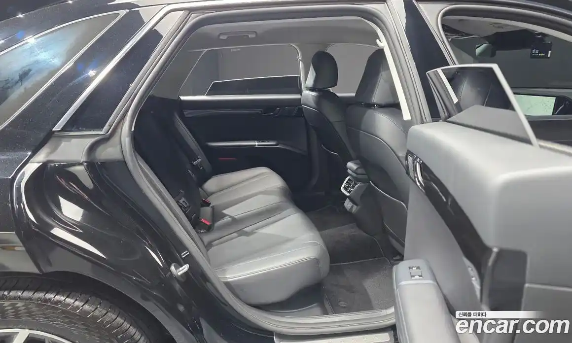 Hyundai Grandeur 2023 1.6 автомат (гидро), фото 17