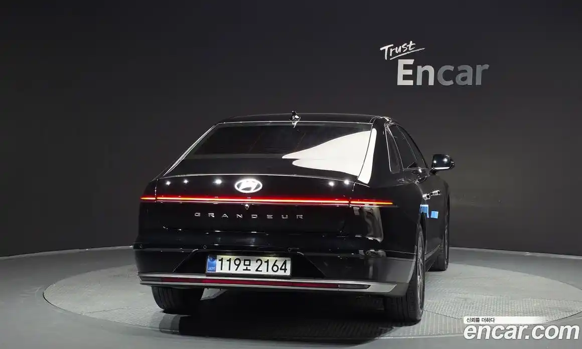 Hyundai Grandeur 2023 1.6 автомат (гидро), фото 4