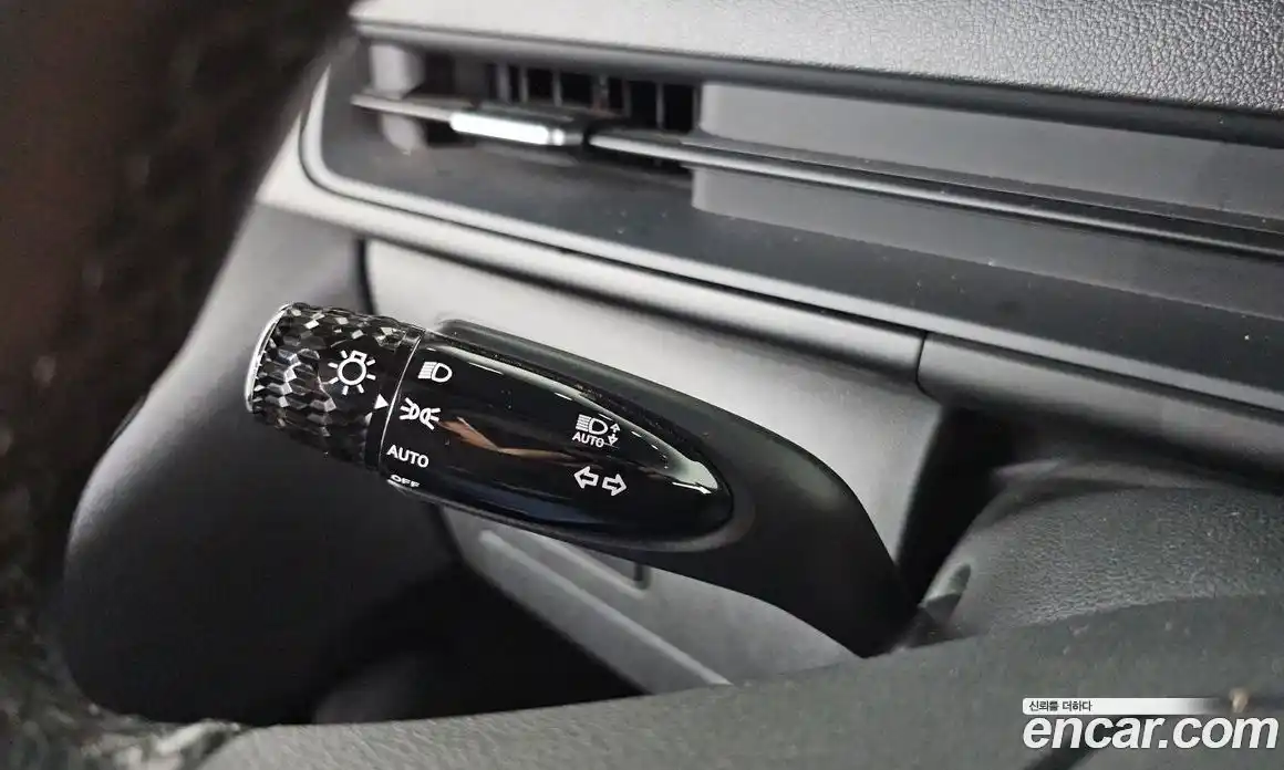 Hyundai Staria 2023 2.2 автомат (гидро), фото 22