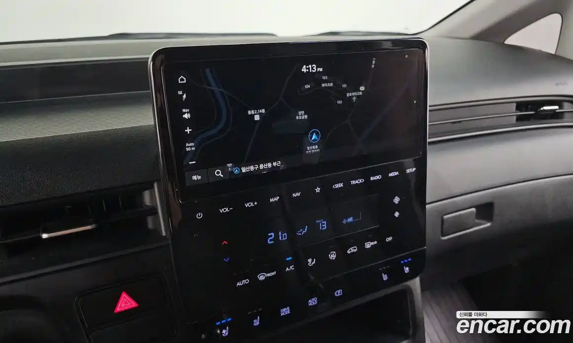 Hyundai Staria 2023 2.2 автомат (гидро), фото 30