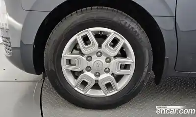 Hyundai Staria 2023 2.2 автомат (гидро), миниатюра 4
