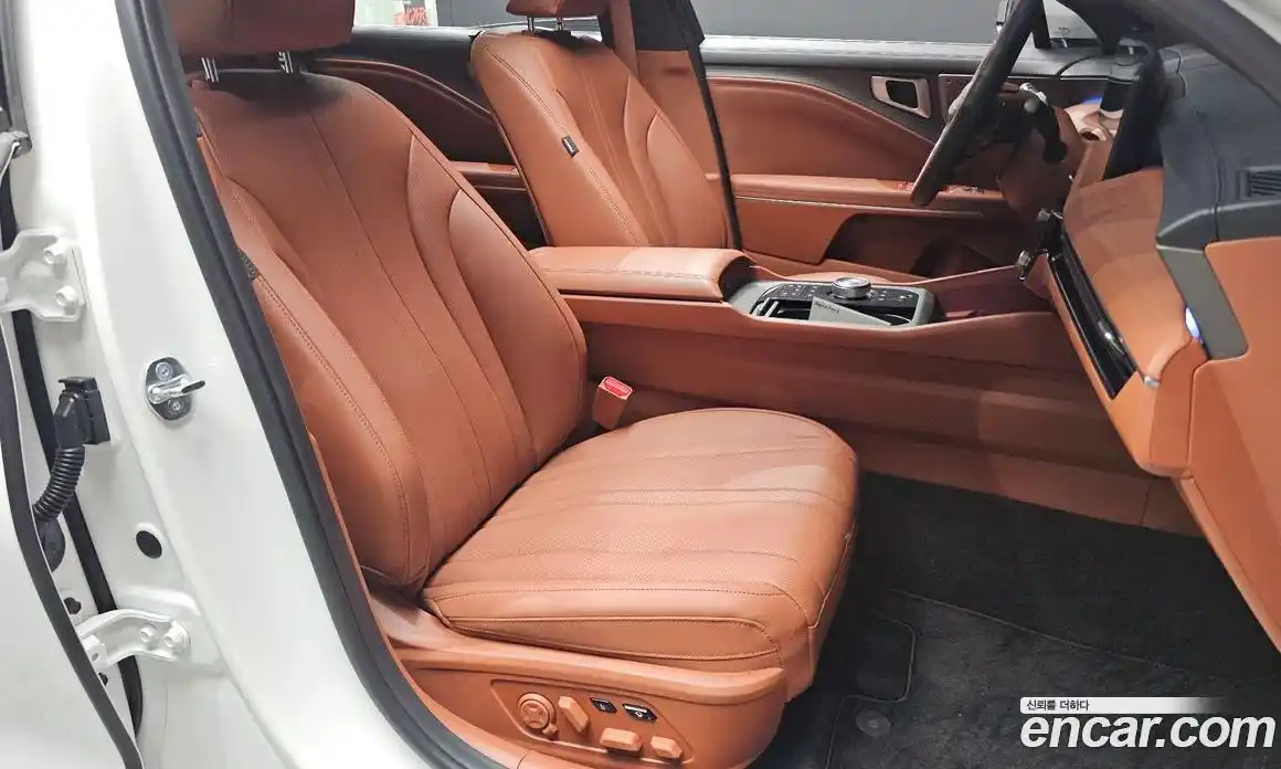 Kia K8 2024 2.5 автомат (гидро), фото 18