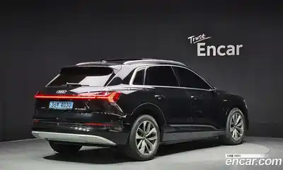 Audi e-tron 2020 0.2 автомат (гидро), миниатюра 2