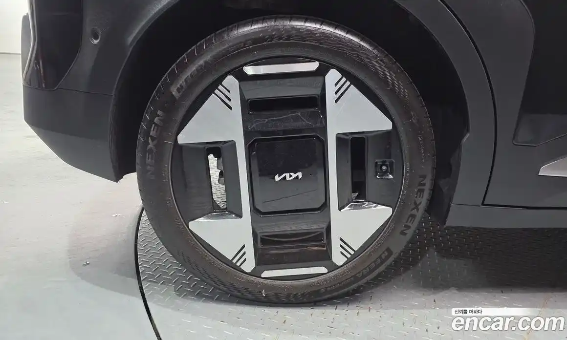Kia EV3 2024 0.2 автомат (гидро), фото 5