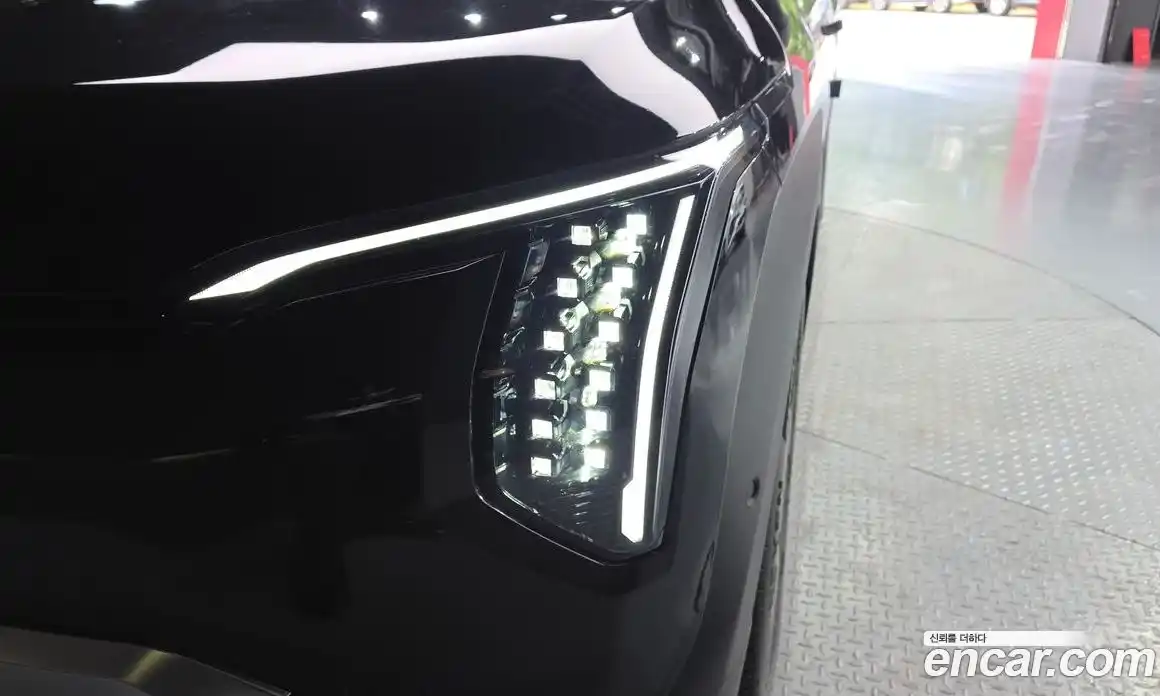 Kia EV3 2024 0.2 автомат (гидро), фото 8