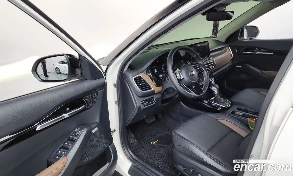 Kia Seltos 2021 1.6 автомат (гидро), фото 13
