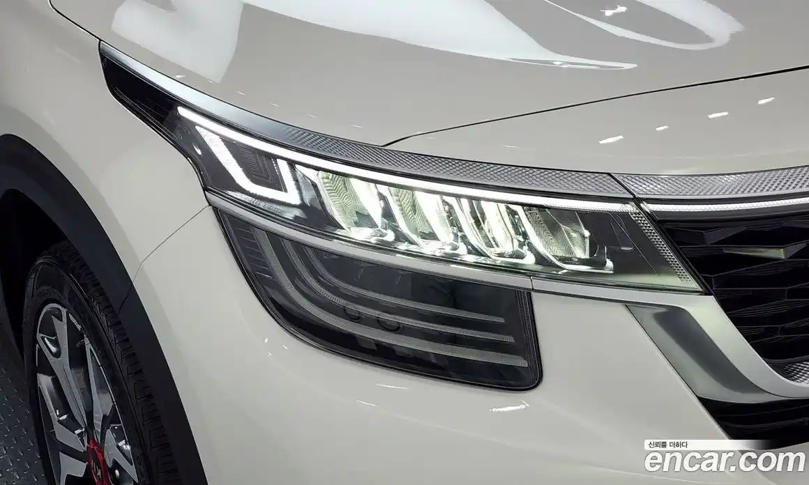Kia Seltos 2021 1.6 автомат (гидро), фото 8