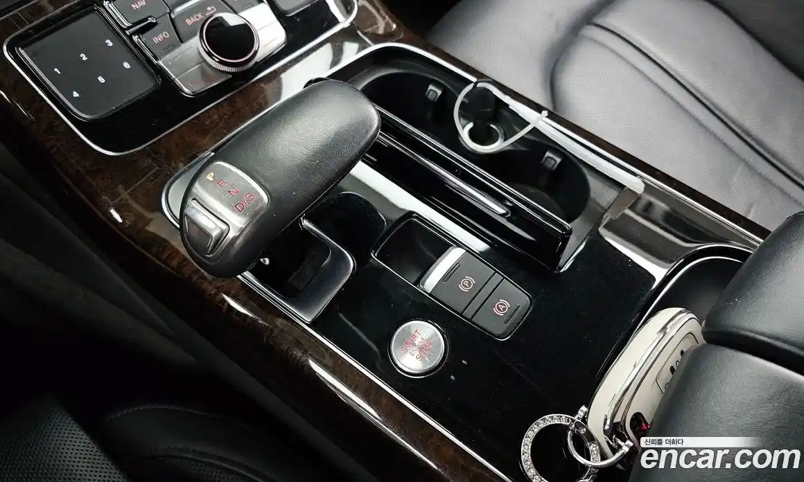 Audi A8 2015 3.0 автомат (гидро), фото 9