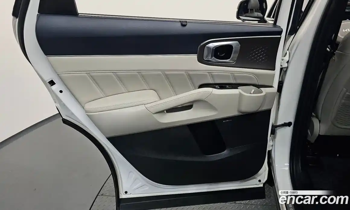 Kia Sorento 2024 1.6 автомат (гидро), фото 15