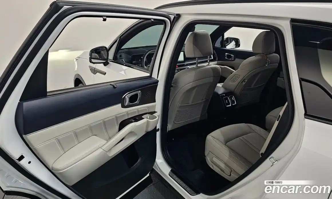 Kia Sorento 2024 1.6 автомат (гидро), фото 26