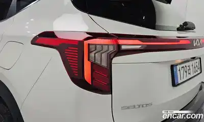 Kia Seltos 2022 2.0 автомат (гидро), миниатюра 9