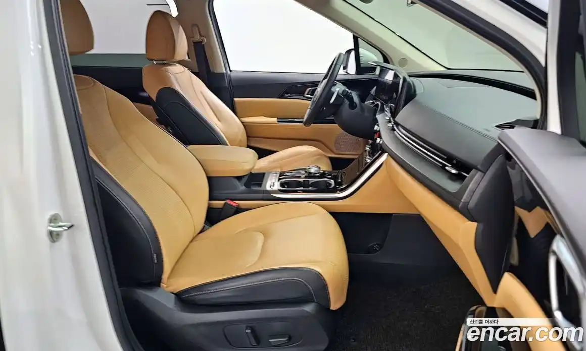 Kia Carnival 2021 2.2 автомат (гидро), фото 11