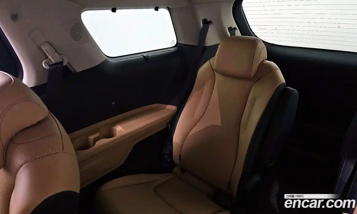 Kia Carnival 2021 2.2 автомат (гидро), фото 13