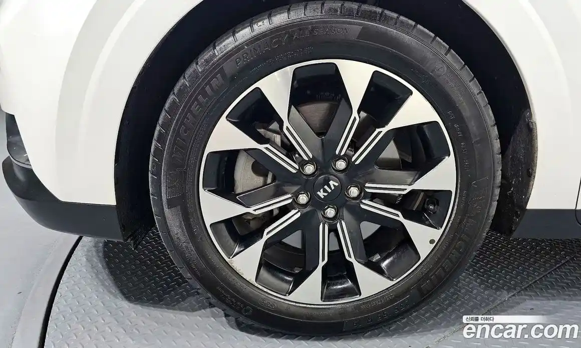Kia Carnival 2021 2.2 автомат (гидро), фото 5