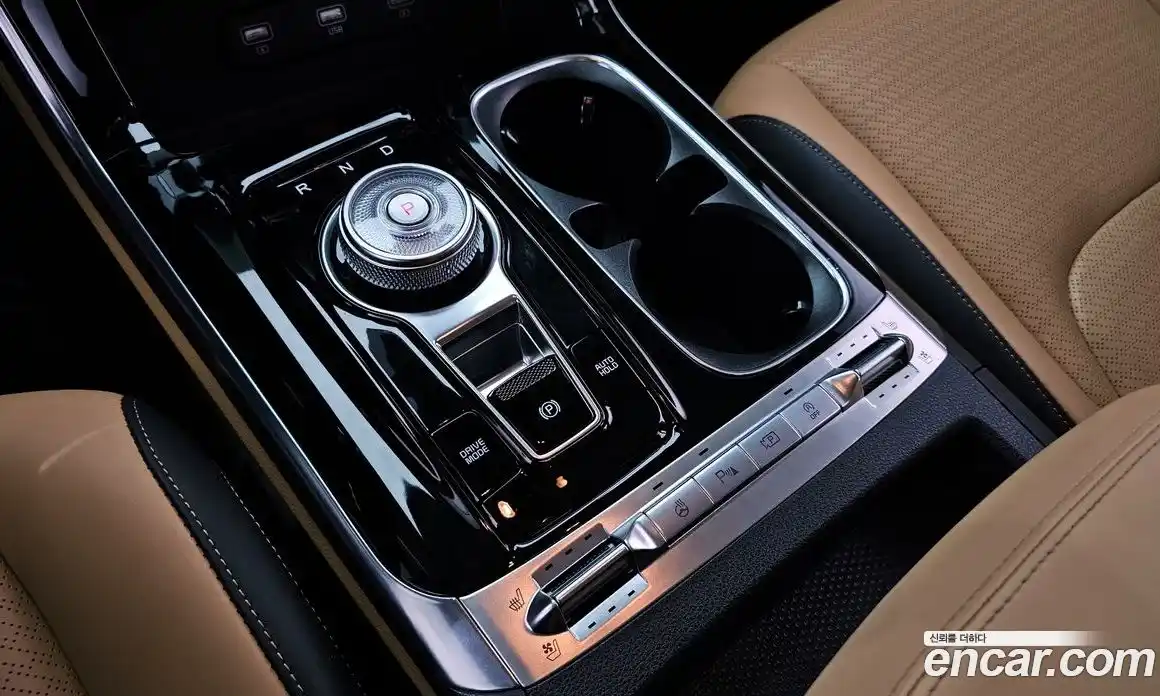 Kia Carnival 2021 2.2 автомат (гидро), фото 9