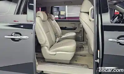 Kia Carnival 2018 2.2 автомат (гидро), миниатюра 12