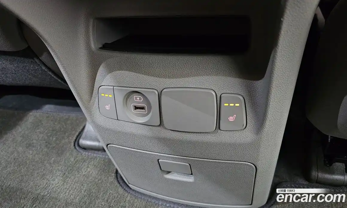 Kia Carnival 2018 2.2 автомат (гидро), фото 19