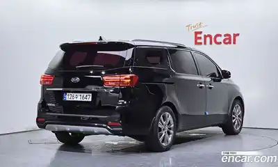Kia Carnival 2018 2.2 автомат (гидро), миниатюра 2