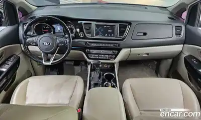 Kia Carnival 2018 2.2 автомат (гидро), миниатюра 7