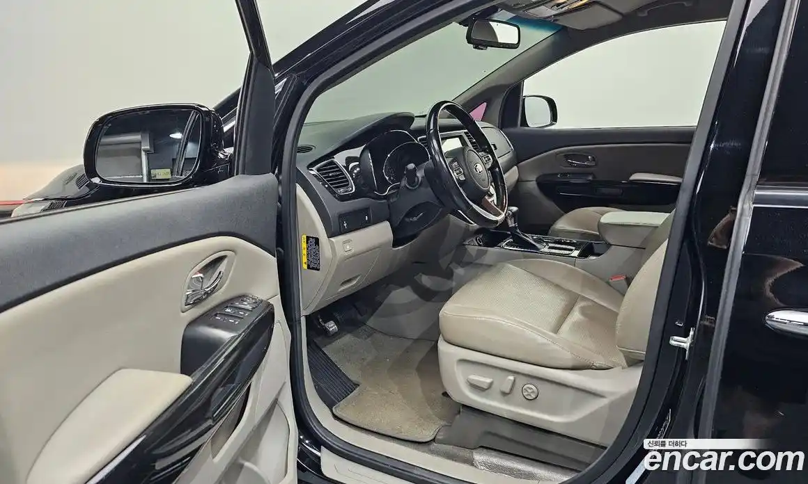 Kia Carnival 2018 2.2 автомат (гидро), фото 10
