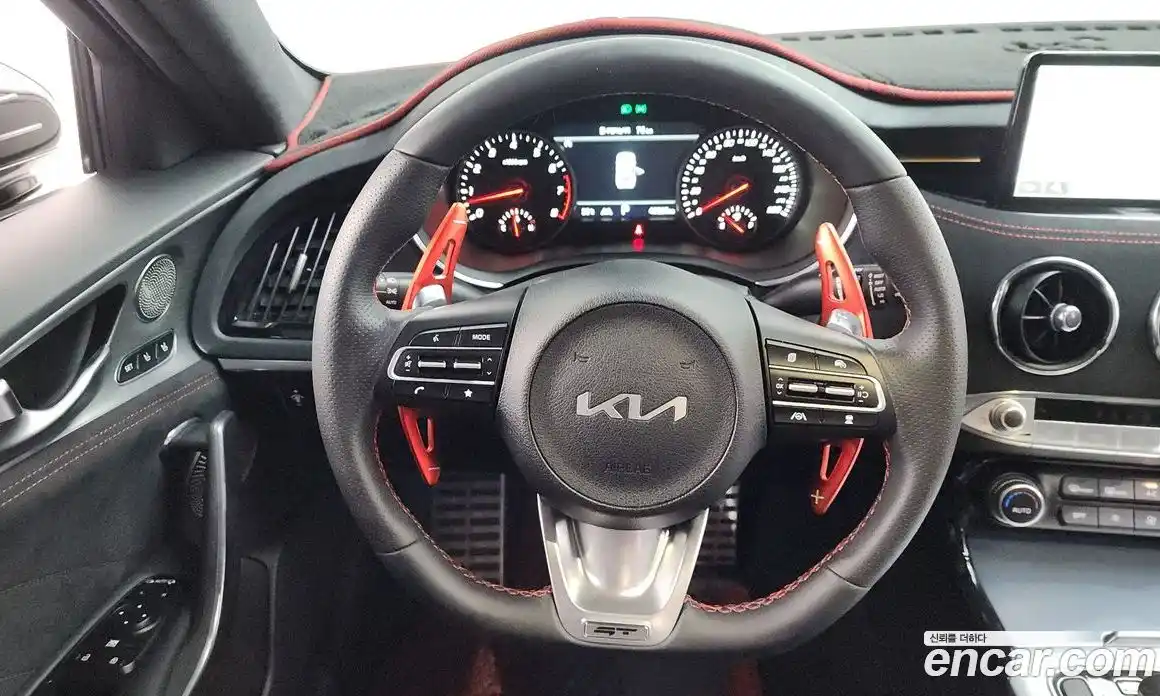 Kia Stinger 2022 3.3 автомат (гидро), фото 20