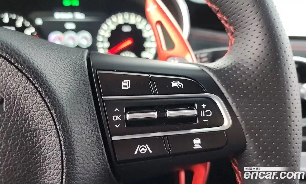 Kia Stinger 2022 3.3 автомат (гидро), фото 22