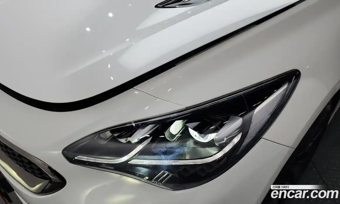 Kia Stinger 2022 3.3 автомат (гидро), фото 8