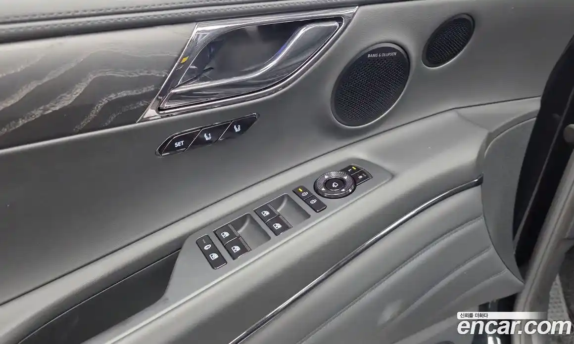 Genesis GV80 2025 2.5 автомат (гидро), фото 29