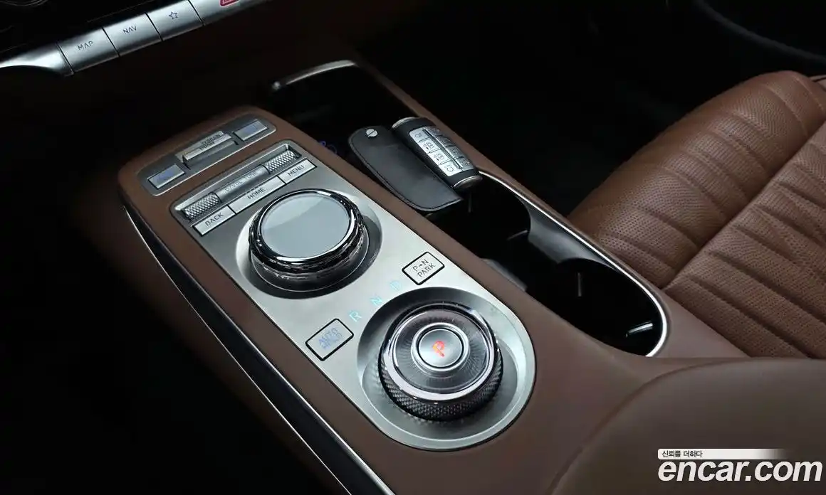Genesis GV70 2023 2.5 автомат (гидро), фото 11