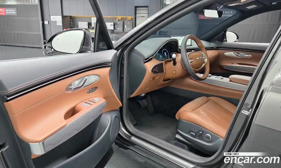 Genesis GV70 2023 2.5 автомат (гидро), фото 12