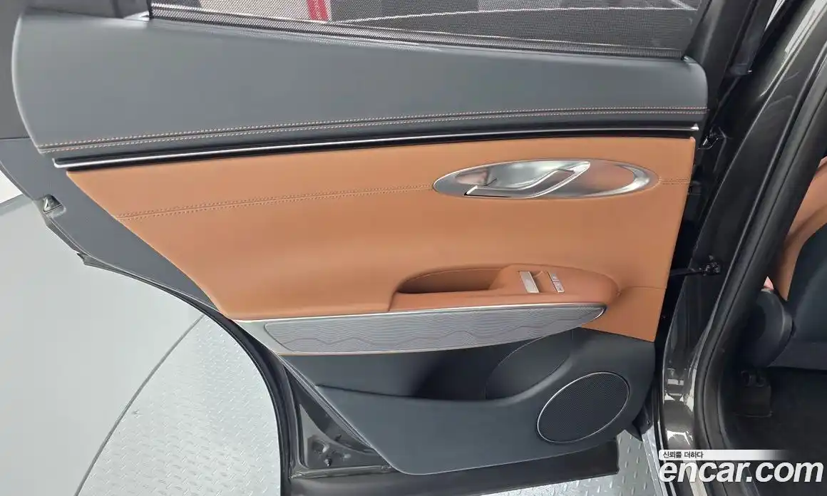 Genesis GV70 2023 2.5 автомат (гидро), фото 14