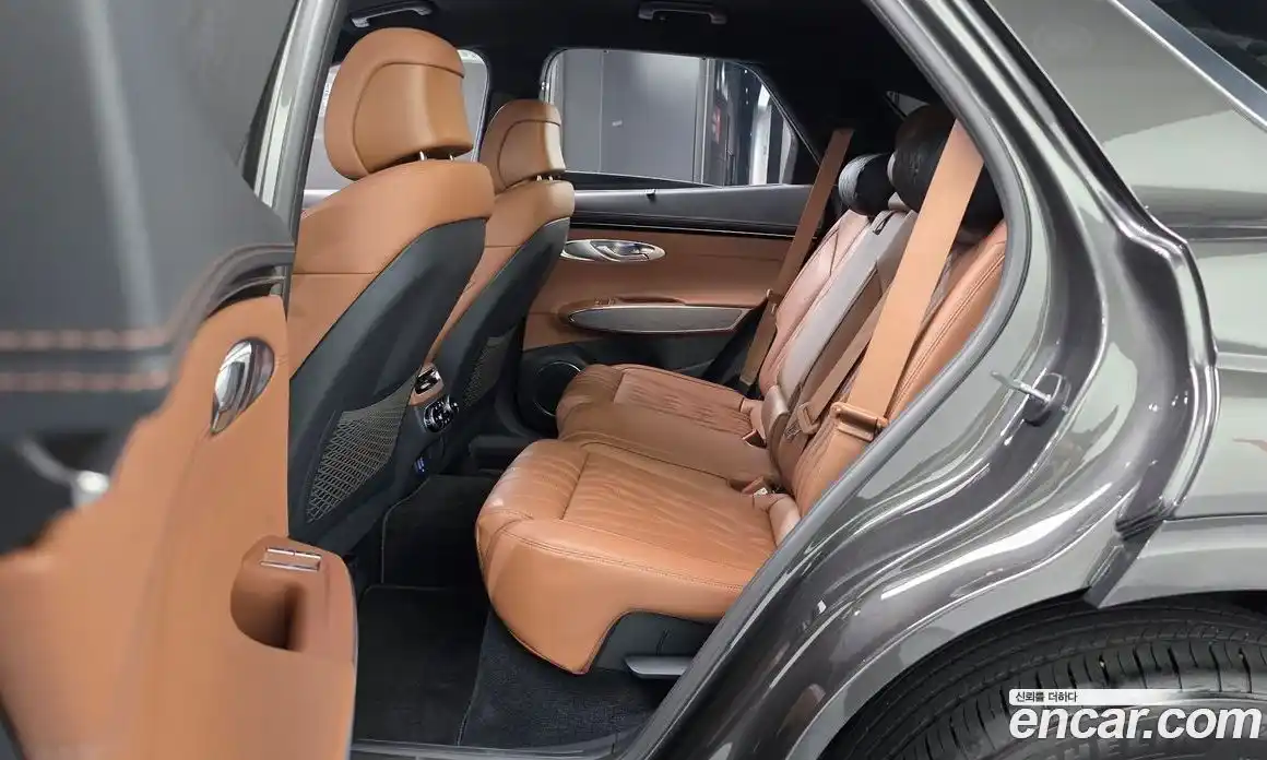 Genesis GV70 2023 2.5 автомат (гидро), фото 17