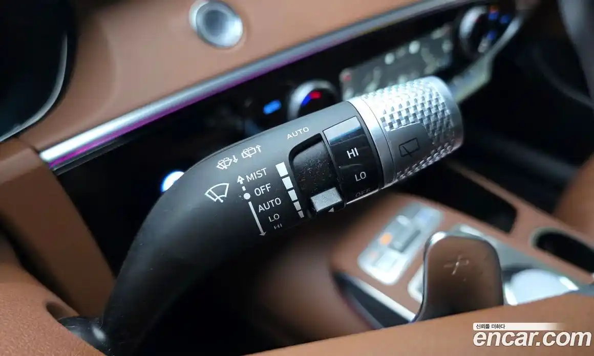 Genesis GV70 2023 2.5 автомат (гидро), фото 25