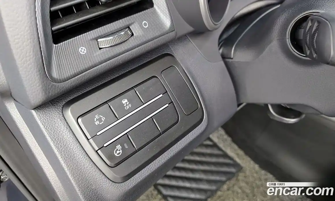 SsangYong TIBOLI 2017 1.6 автомат (гидро), фото 24