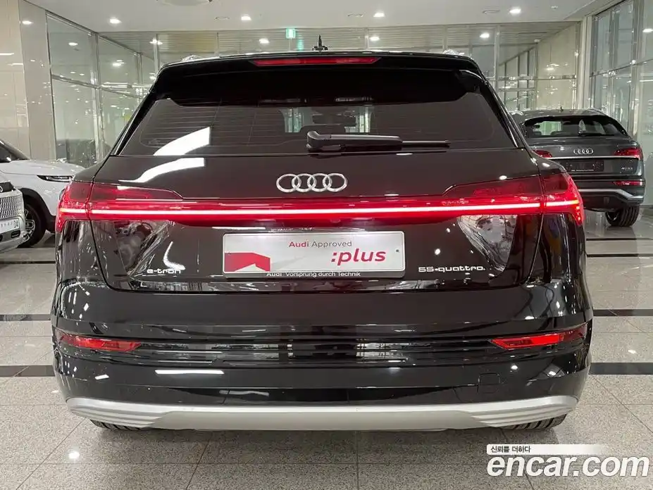 Audi e-tron 2022 0.2 автомат (гидро), фото 4