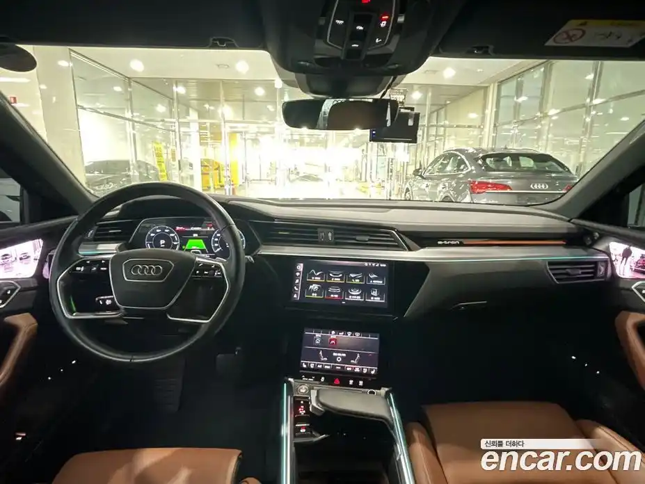 Audi e-tron 2022 0.2 автомат (гидро), фото 5