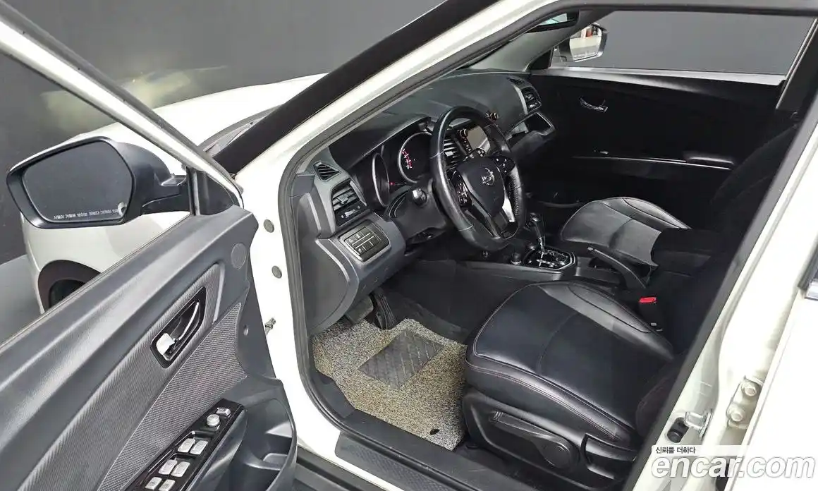 SsangYong TIBOLI 2016 1.6 автомат (гидро), фото 10