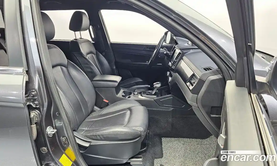 SsangYong Rexton 2020 2.2 автомат (гидро), фото 17