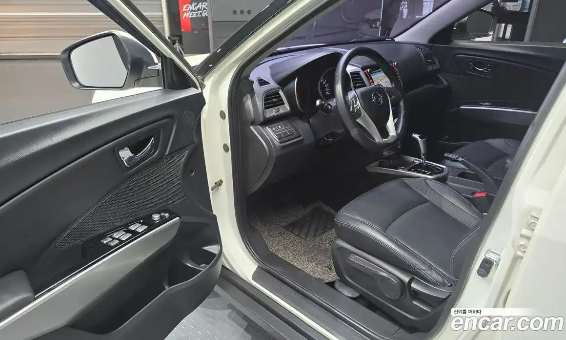 SsangYong TIBOLI 2015 1.6 автомат (гидро), фото 13