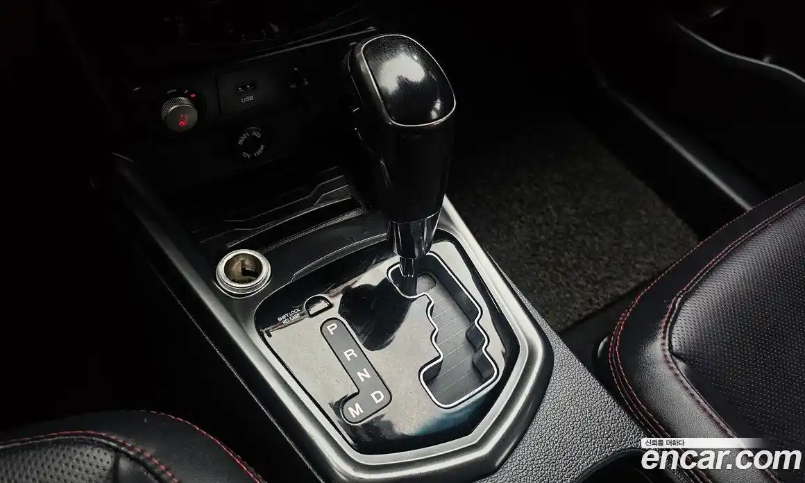 SsangYong TIBOLI 2017 1.6 автомат (гидро), фото 11