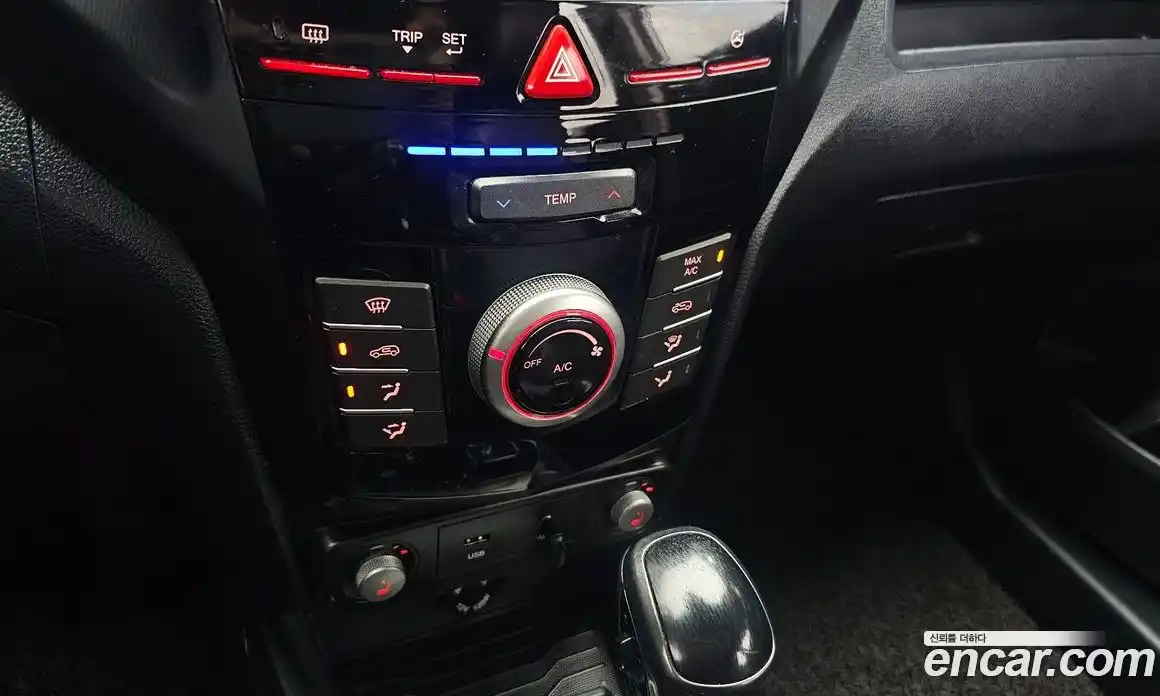 SsangYong TIBOLI 2017 1.6 автомат (гидро), фото 22