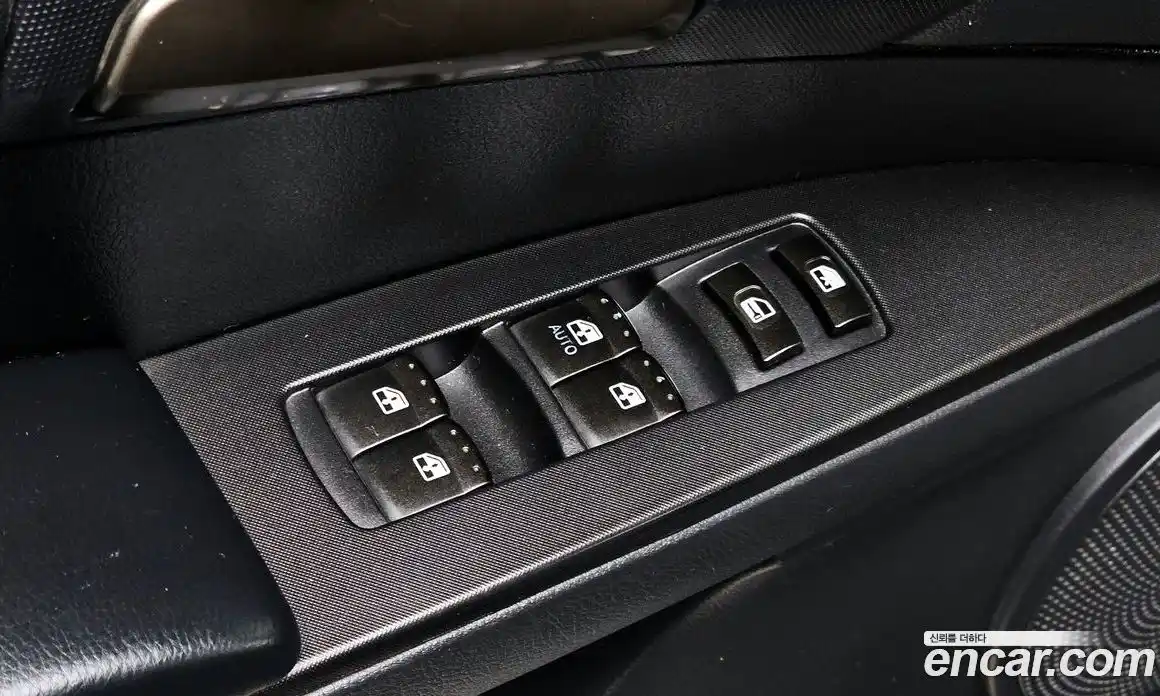 SsangYong Korando 2013 2.0 автомат (гидро), фото 25