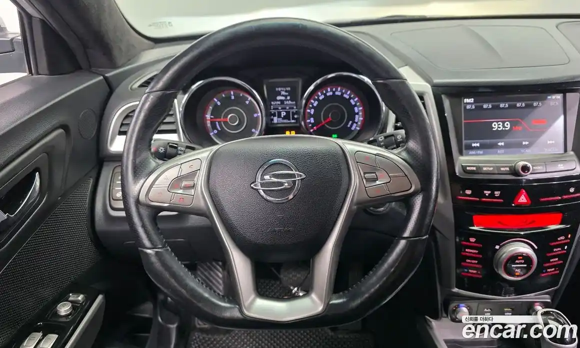 SsangYong TIBOLI 2015 1.6 автомат (гидро), фото 13