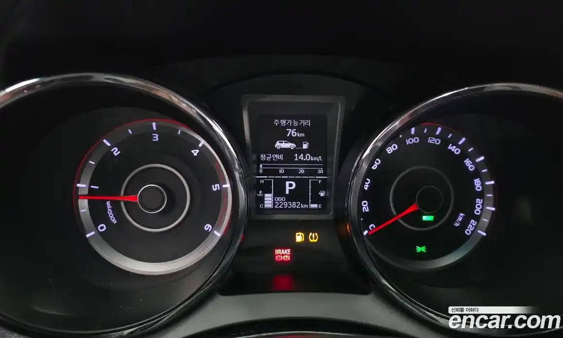 SsangYong TIBOLI 2015 1.6 автомат (гидро), фото 8