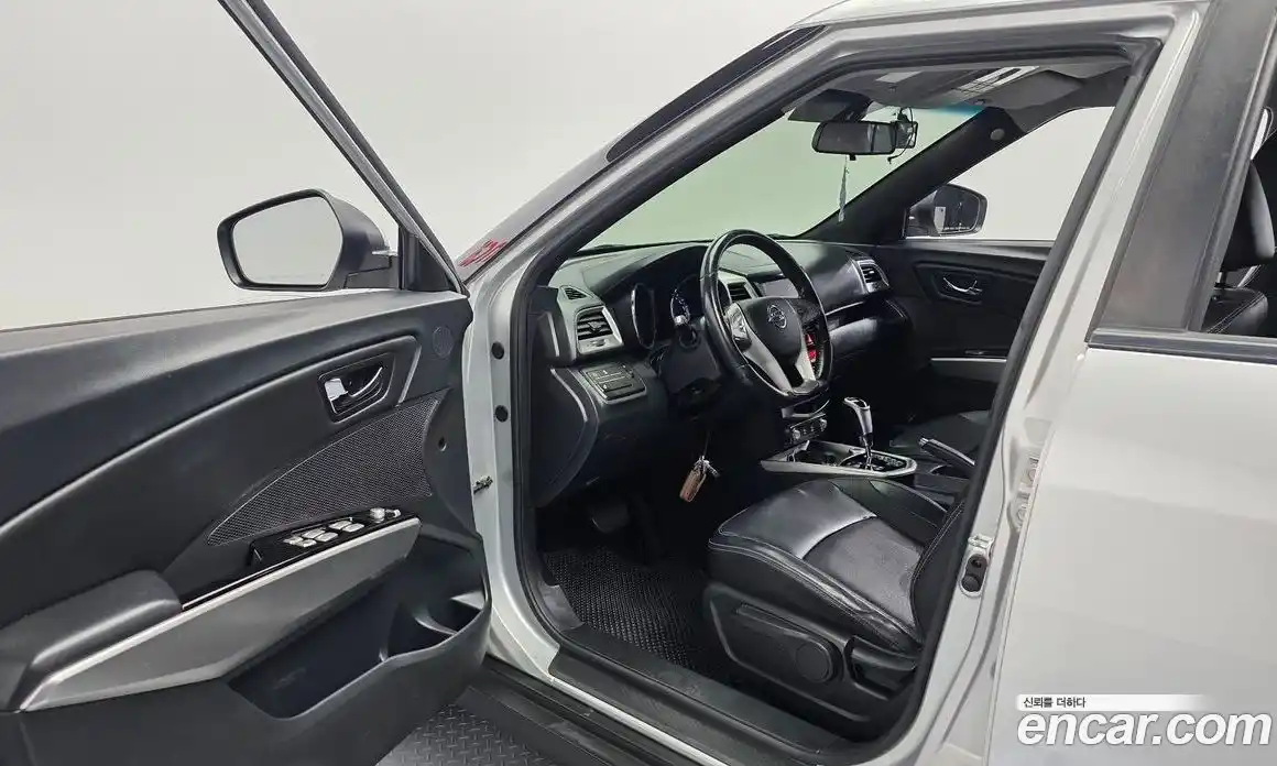SsangYong TIBOLI 2015 1.6 автомат (гидро), фото 10