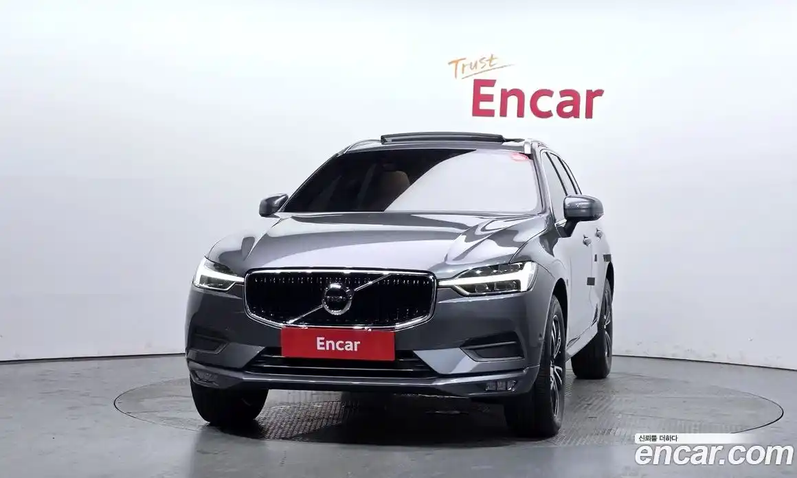 Volvo XC60 2019 2.0 автомат (гидро), фото 3