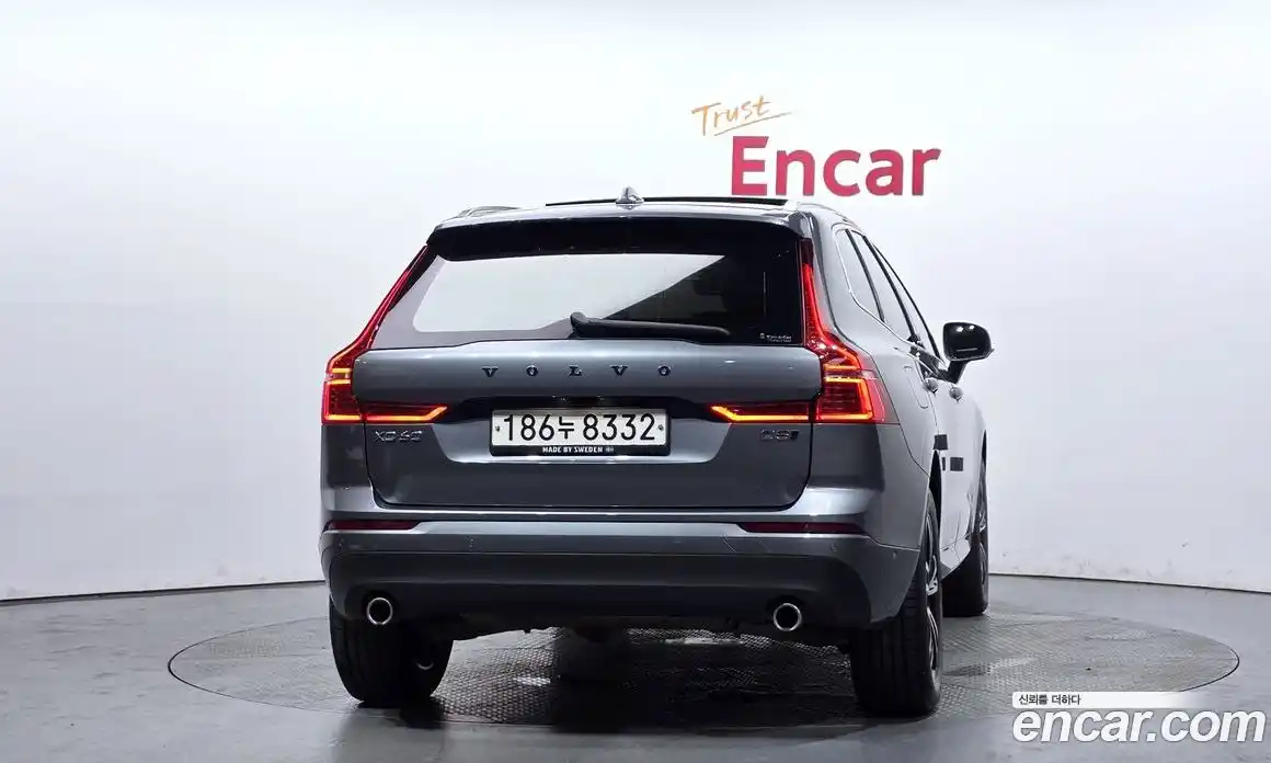 Volvo XC60 2019 2.0 автомат (гидро), фото 4