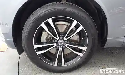 Volvo XC60 2019 2.0 автомат (гидро), миниатюра 5